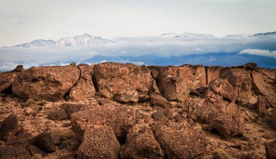 The White Mountains flanked by the Volcanic Tablelands 